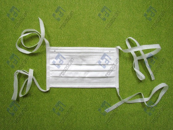 2 Ply Nonwoven Face Mask with tie (white)