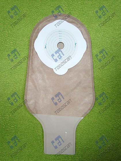 One-piece opening ostomy bag